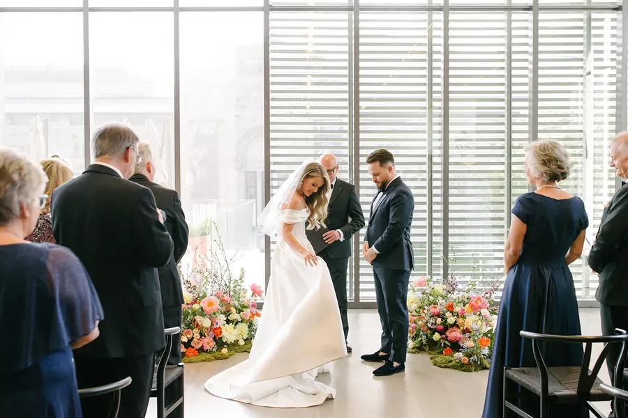 Andrea & Evan wedding florals at Clay at The Gardiner Museum by Mythology Floral Art, Toronto, photograph by Liza Litvinovich