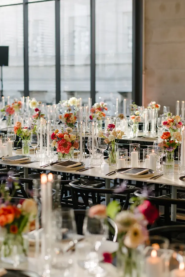 Andrea & Evan wedding florals at Clay at The Gardiner Museum by Mythology Floral Art, Toronto, photograph by Liza Litvinovich