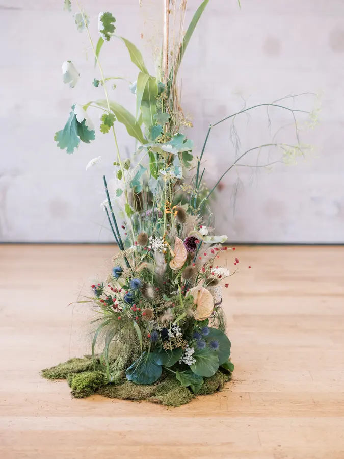 Michael & Sam wedding florals at Clay at The Gardiner Museum by Mythology Floral Art, Toronto, photograph by Robin Sassi