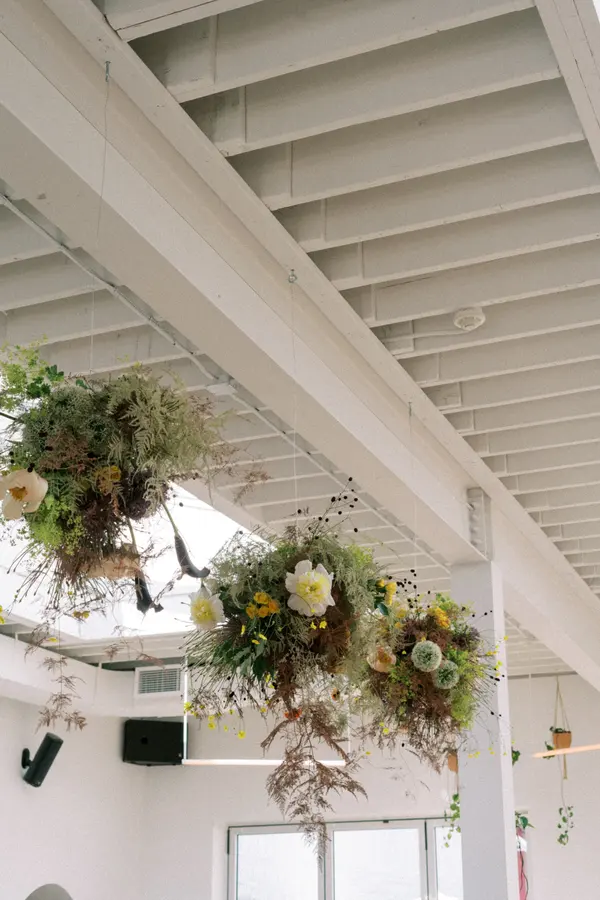 Nicky & Josh wedding florals at Paris Paris Restaurant by Mythology Floral Art, Toronto, photograph by Adriana Morais Photography