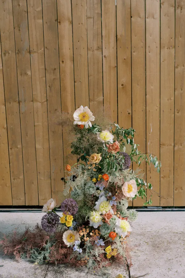 Nicky & Josh wedding florals at Paris Paris Restaurant by Mythology Floral Art, Toronto, photograph by Adriana Morais Photography