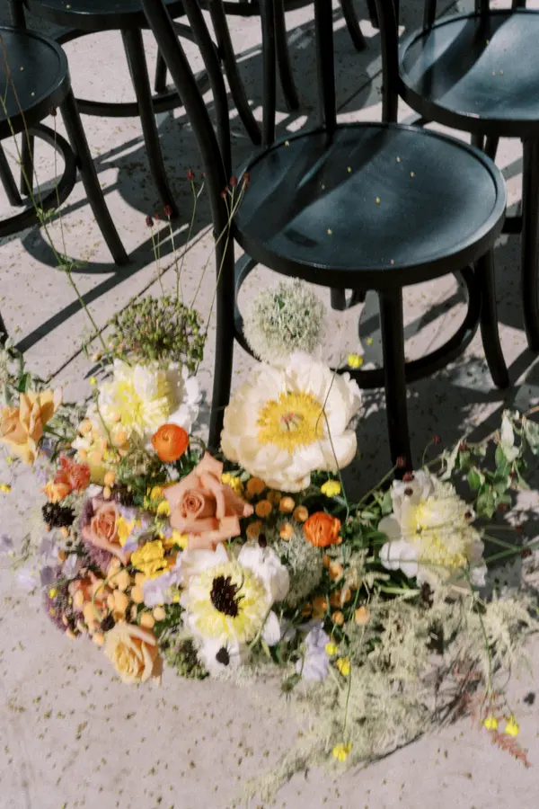 Nicky & Josh wedding florals at Paris Paris Restaurant by Mythology Floral Art, Toronto, photograph by Adriana Morais Photography
