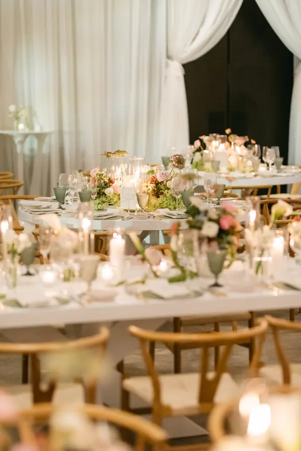 Nicolette & Adrian wedding florals at The Park Hyatt by Mythology Floral Art, Toronto, photograph by 515 Photography